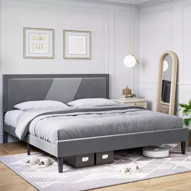 Gepolsterter Bettrahmen in Queen-Size mit Ohrensessel-Kopfteil, luxuriösem Samtbezug und Holzlattenrost, einfacher Aufbau, Lattenrost optional, Grau