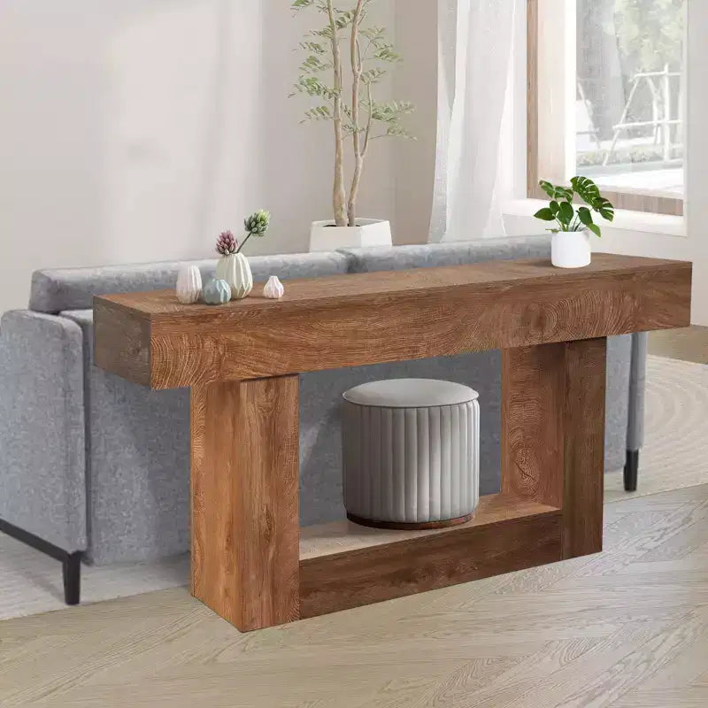 Rechteckiger Sofatisch aus Holz hinter dem Sofa, Konsolentisch für den Eingangsbereich im Landhausstil, rustikales Braun/2 Ebenen