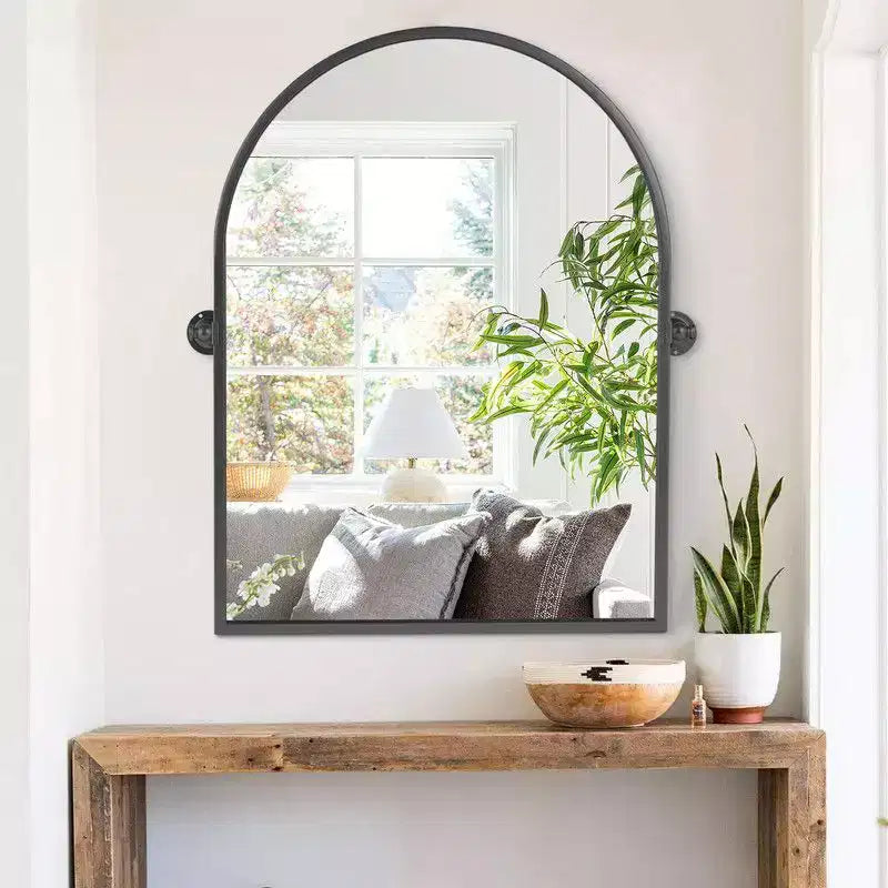 32 x 23 Schmiedeeiserner Wandspiegel mit abgerundetem Bogen, schwarzem Kippgelenk und verstellbarem Metallrahmen für Bad, Schlafzimmer und Wohnzimmer