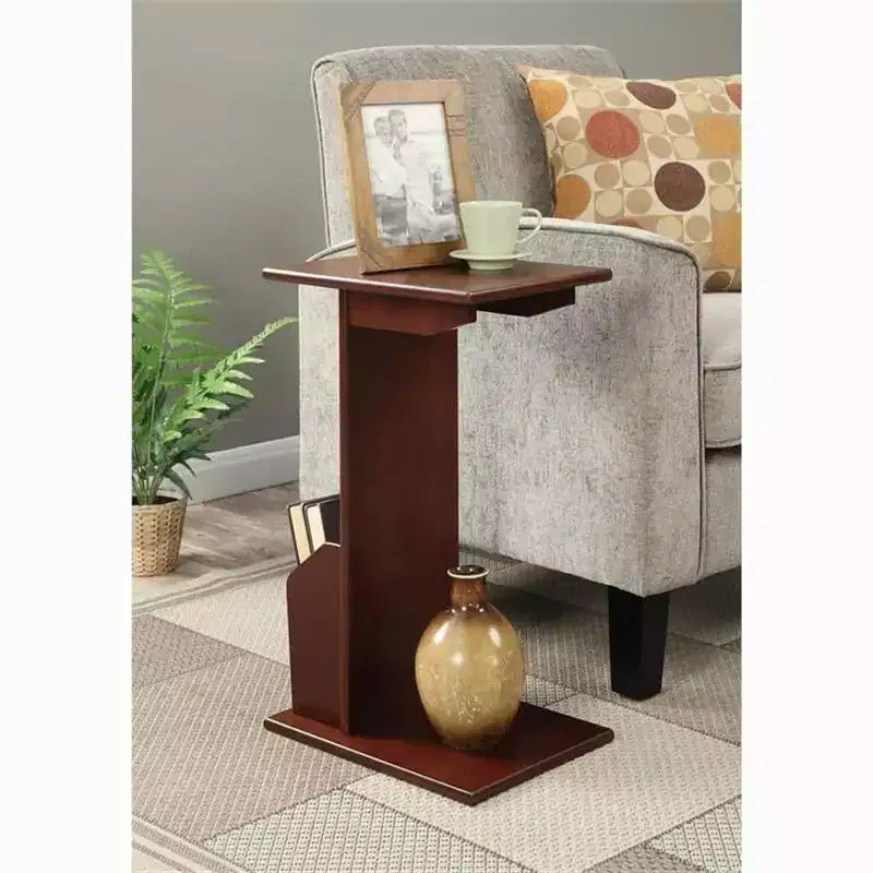 Mesa auxiliar redonda con patas torneadas y acabado negro brillante, perfecta para llaves, bebidas y pequeños accesorios, fácil de montar