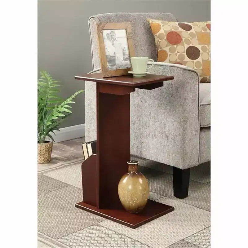 Mesa auxiliar redonda con patas torneadas y acabado negro brillante, perfecta para llaves, bebidas y pequeños accesorios, fácil de montar