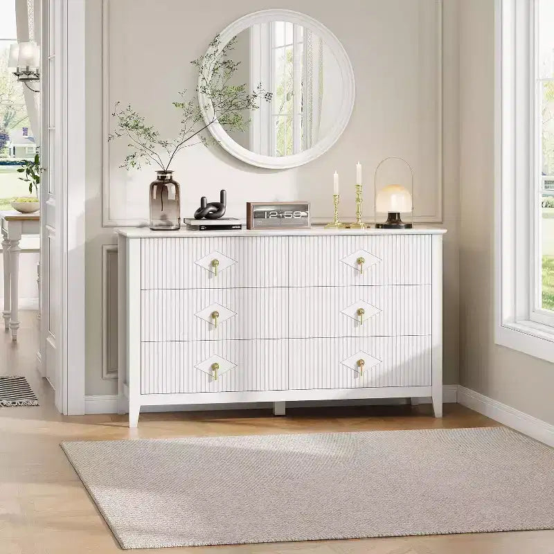 Commode extra large de 54 avec 6 tiroirs et panneaux cannelés, meuble moderne avec finition chêne pouvant servir de meuble TV, pour chambre, salon ou couloir