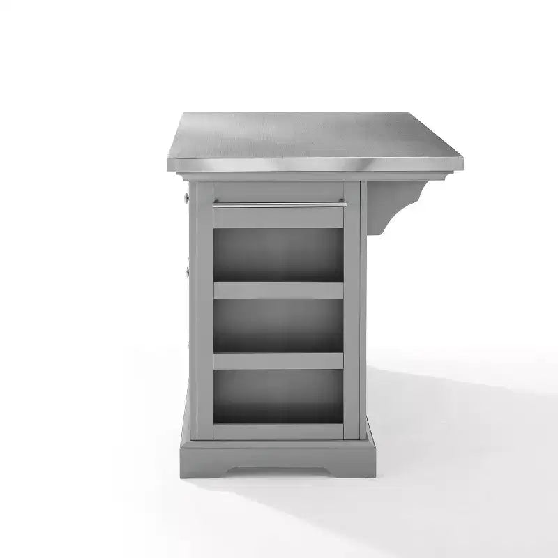 Isla de cocina con superficie de acero inoxidable