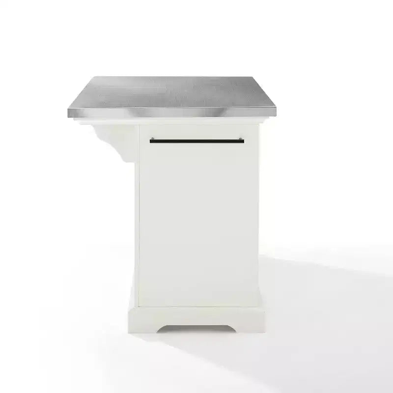 Isla de cocina con superficie de acero inoxidable